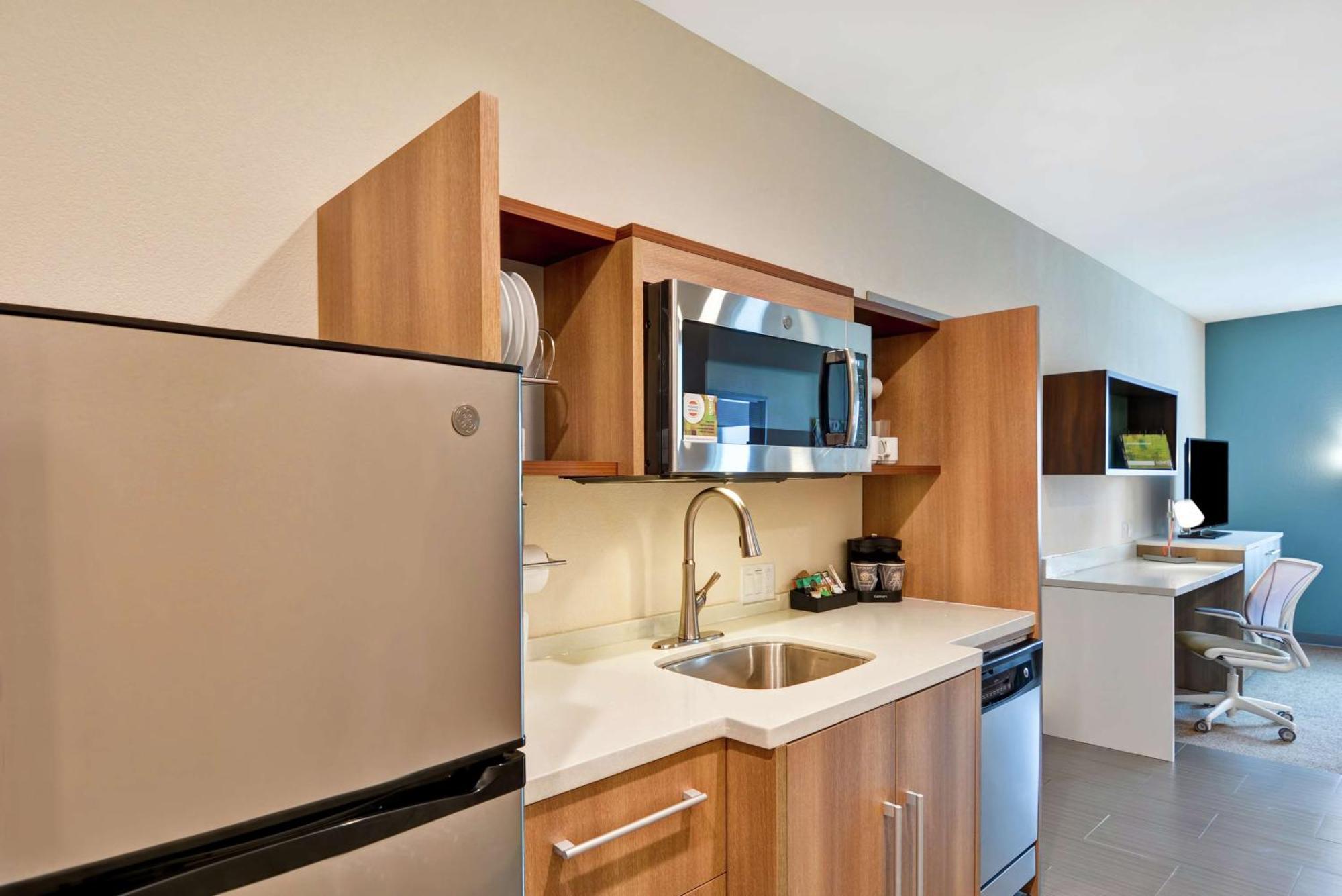 Home2 Suites By Hilton La Porte Exterior photo